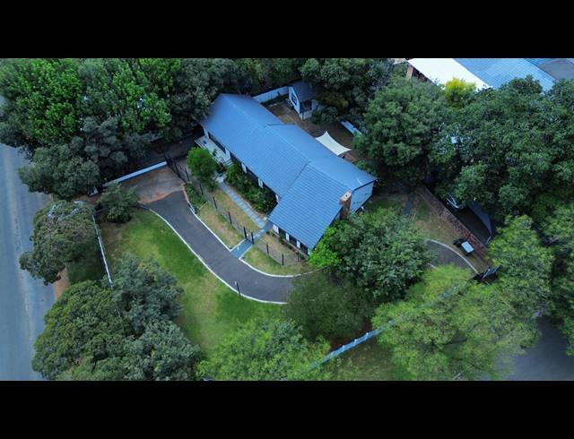 270M² OFFICE TO LET IN LIBRADENE